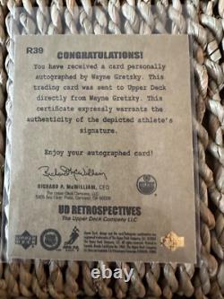 02-03 Upper Deck Retrospectives Gold Auto Wayne Gretzky 24/25