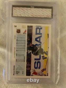 1990 Upper Deck Hockey #54 Wayne Gretzky French, Los Angeles Kings (PSA 10)