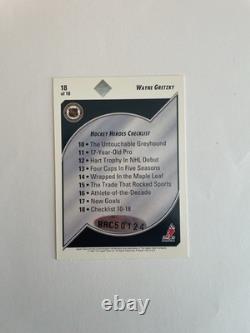 1992-93 Upper Deck Heroes #18 Wayne Gretzky Autograph AUTO (UDA #BAC50124)