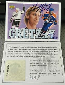 1992-93 Upper Deck Wayne Gretzky Signed Heroes Card #1011/2800 UDA