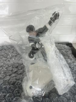 1994 Salvino WAYNE GRETZKY AUTOGRAPH Porcelain Figure /950 Signed Upper Deck COA