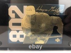 1994 Upper Deck Wayne Gretzky 802 Goals Limited Edition #2494/3500(Glass Case)