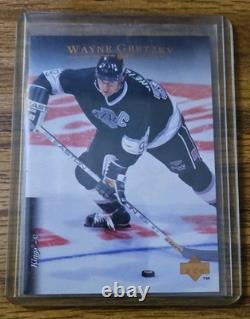 1995-96 Upper Deck #99 Wayne Gretzky LA Kings Gold Foil Base Hockey Card NM
