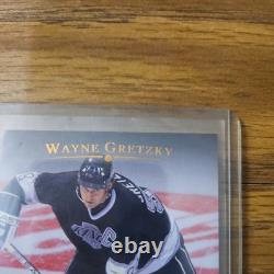 1995-96 Upper Deck #99 Wayne Gretzky LA Kings Gold Foil Base Hockey Card NM