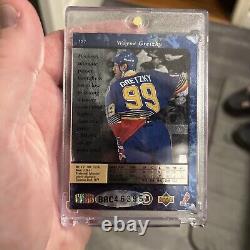 1995 Upper Deck SP Wayne Gretzky AUTOGRAPH! 42/500 Number 99 RARE Buyback NHL