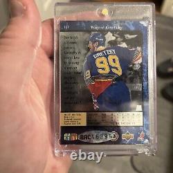 1995 Upper Deck SP Wayne Gretzky AUTOGRAPH! 42/500 Number 99 RARE Buyback NHL