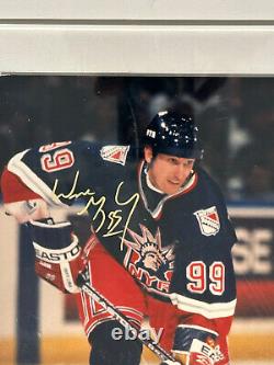 1996-97 Upper Deck Hockey Jumbo Limited Edition Wayne Gretzky auto /250 HOF