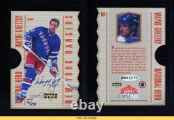 1996 Upper Deck Authenticated National Heroes /250 Wayne Gretzky #NH1 Auto HOF