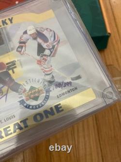 1996 Upper Deck Great One Wayne Gretzky Limited Edition Jumbo Card Auto /399 COA