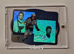 1996 Upper Deck SPx Tribute Wayne Gretzky Die-Cut Holoview Auto SSP #GS-1