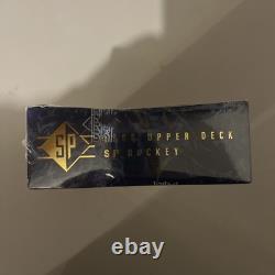 1996 Upper Deck Sp Hockey Box Gretzky, Stars & Holoview Cards 30 Packs