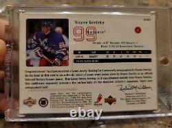 1998-99 Upper Deck Game Jersey AUTO Wayne Gretzky /99
