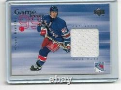 1998-99 Upper Deck Game Jersey Wayne Gretzky Gj1