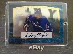 1998 Upper Deck Wayne Gretzky Autographed Card #77/560 New York Rangers