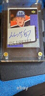 1999-2000 UD Epic Signatures Wayne Gretzky Auto MINT