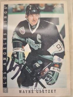 1999 SP Authentic Buybacks 133/500 Wayne Gretzky (1991-92 Upper Deck) #437 Auto