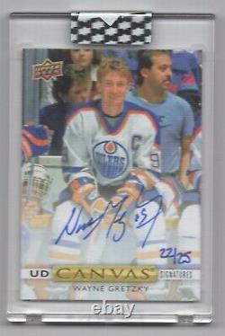 19-20 Upper Deck Clear Cut Canvas Autograph Wayne Gretzky 22/25