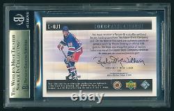 2000 Upper Deck Master Collection Great Jersey Card Wayne Gretzky 77/99 BGS 9.5