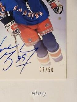 2003 Upper Deck Premiere Collection Autograph #S-WG Wayne Gretzky #7/50