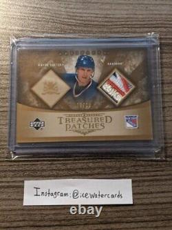 2005 Artifacts Treasured Wayne Gretzky /50 Game Used Rangers Patch