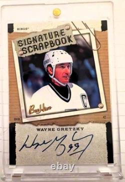2006-07 Upper Deck Bee Hive Wayne Gretzky Signature Scrapbook Autograph #ss-wg