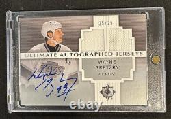 2007-08 Upper Deck Ultimate Wayne Gretzky Auto Dual Relic #25/25 Kings #AJ-WG