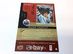 2008 Upper Deck Masterpieces XL-WG Wayne Gretzky Blue Border Oversized Card