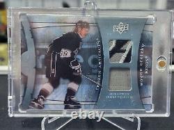 2009-10 Upper Deck Artifacts Frozen Artifacts LOGO PATCH Wayne Gretzky 12/25