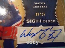 2009-10 Upper Deck Game Used Wayne Gretzky Autograph 08 / 25