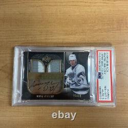 2009 Upper Deck Black Hockey Wayne Gretzky Lustrous Material Auto /50 PSA 8 / 8