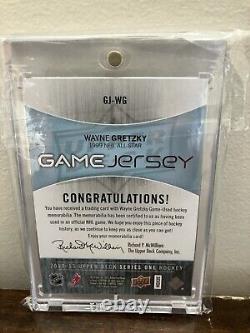 2012-13 Upper Deck Series 1 Hockey Wayne Gretzky Game-Used Jersey(1999)