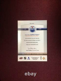 2013-14 Upper Deck Edmonton Oilers Retired Number #RNWG #2/99 Wayne Gretzky