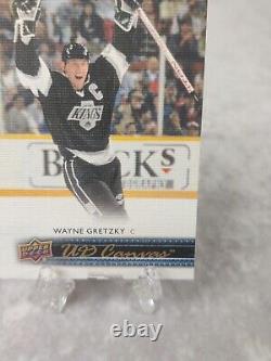 2014-15 Upper Deck Series 2 Ud Canvas Retired Wayne Gretzky #C254 SSP