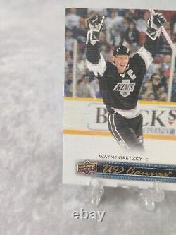 2014-15 Upper Deck Series 2 Ud Canvas Retired Wayne Gretzky #C254 SSP