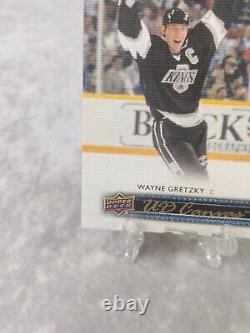 2014-15 Upper Deck Series 2 Ud Canvas Retired Wayne Gretzky #C254 SSP