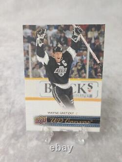 2014-15 Upper Deck Series 2 Ud Canvas Retired Wayne Gretzky #C254 SSP