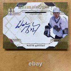 2017-18 Upper Deck Ultimate Collection Legacy Wayne Gretzky Auto
