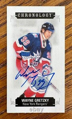2018-19 Upper Deck Chronology Wayne Gretzky Mini On Card Autograph #ed 1/5 Auto