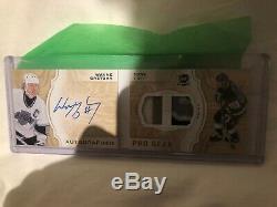 2018-19 Upper Deck The Cup Wayne Gretzky Auto patch Pro Gear Booklet /12
