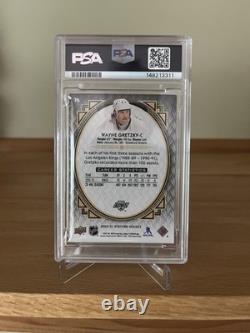 2020-21 Upper Deck Stature Wayne Gretzky #76 Portrait Variant /99 PSA 8