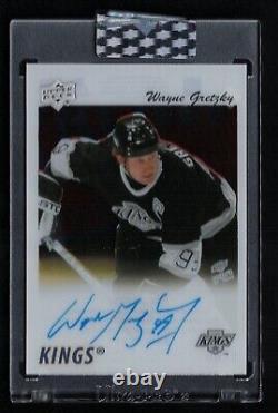 2021-22 Clear Cut Tribute Autograph 1991-92 Upper Deck #RT-WG Wayne Gretzky SSP