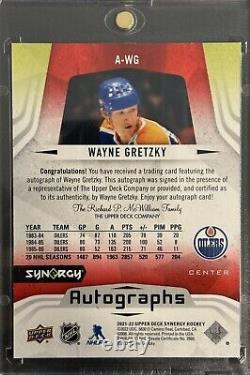 2021-22 Upper Deck Synergy Red /25 Wayne Gretzky Auto #A-WG THE GREAT ONE HOF