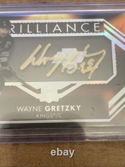 2021-22 Upper Deck The Cup Wayne Gretzky Brilliance Gold Auto Kings