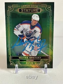 2022-23 Upper Deck Wayne Gretzky 05/10 Edmonton Oilers On Card Auto