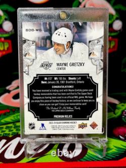 2023-24 Upper Deck Black Diamond Wayne Gretzky Patch /5 Leather Glove #BDB-WG