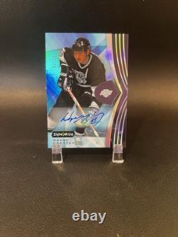 2023-24 Upper Deck Synergy Purple Autograph #61 Wayne Gretzky 03/15