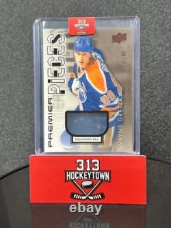2024-25 Upper Deck Premier Pieces Wayne Gretzky Equipment Bag 21/35