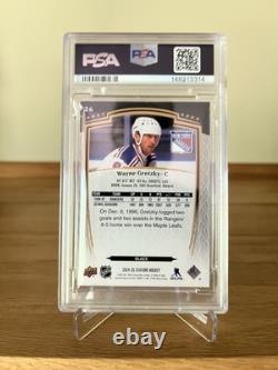 2024-25 Upper Deck Stature Legends Wayne Gretzky #26 Black /10 PSA 8