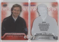 2024 Upper Deck Authenticated Snapshots Red /25 Wayne Gretzky #SM-WG HOF