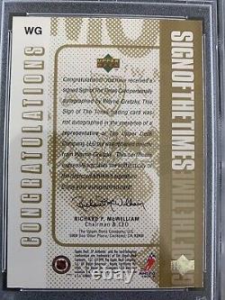 98-99 UD SP Authentic Hockey Sign Of The Times GOLD Wayne Gretzky PSA 8 /99 AUTO